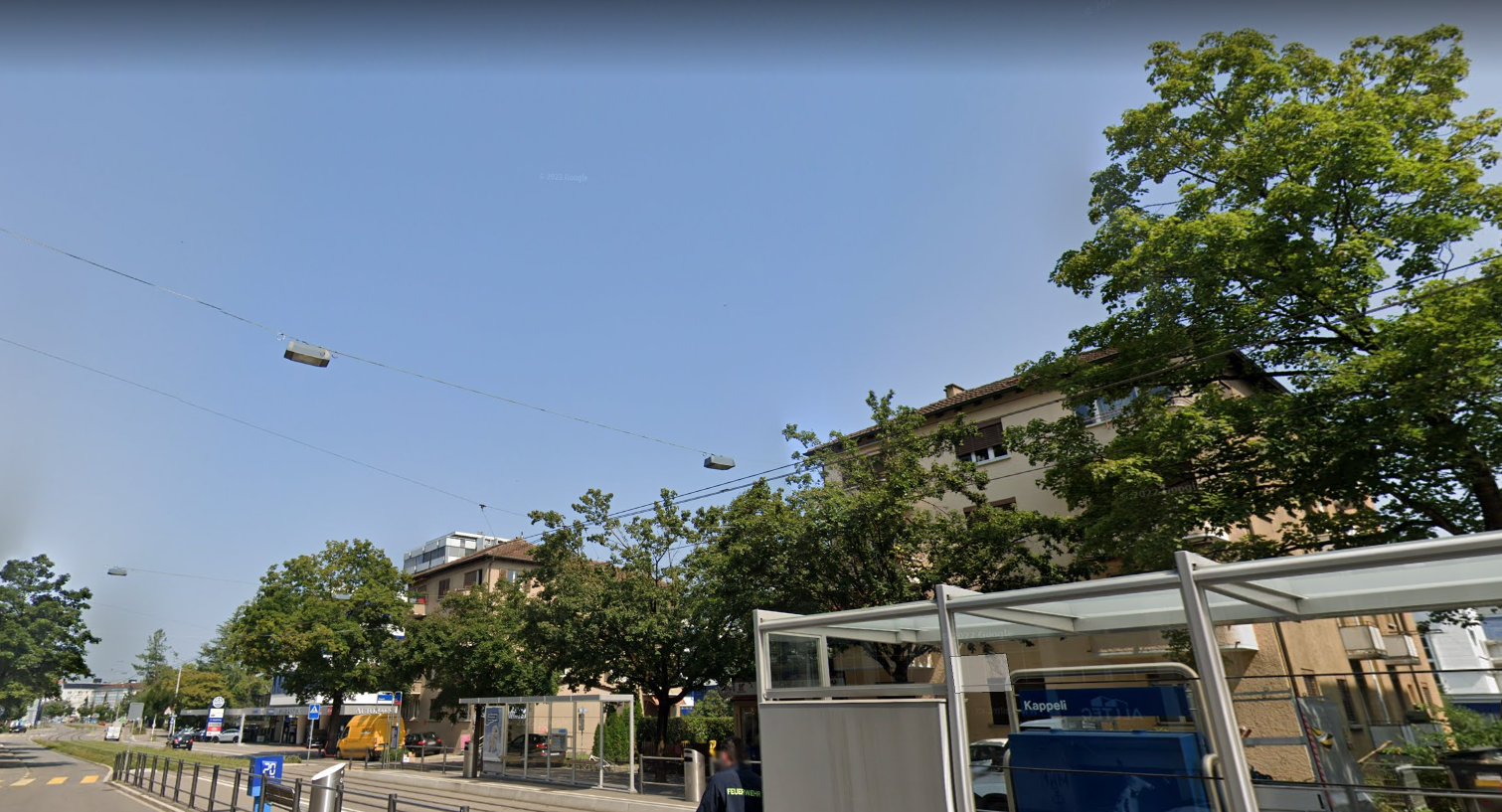 How can I reach the HITrental Altstetten Apartments? Furnished